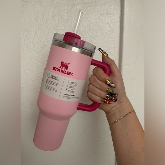 STANLEY Pink Cup with Straw 40oz LIMITED EDITION - Picture 3 of 7